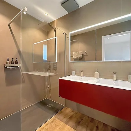 Majestic & Exclusive View Of - Swiss Alps Apartament
